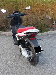 Aprillia SR Motard 50 - 1. Majitel .  2900km - 5