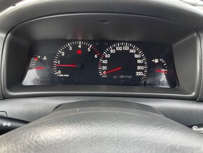 Toyota Corolla E12 . 2.0 D4D 81kw..bez koroze.. - 5