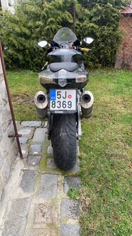 Aprilia RSV 1000 R - 5