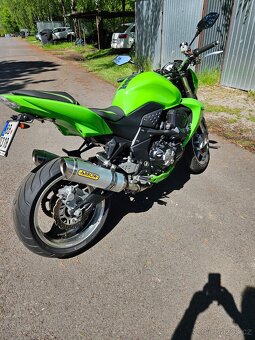 Kawasaki Z1000 - 5