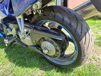 Honda VFR 800 Fi - 5