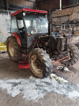Zetor URI  kabina Slovenska kapota 4011 - 5