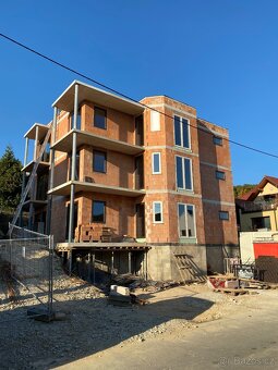 Montážník oken,pomocný montážník - 5