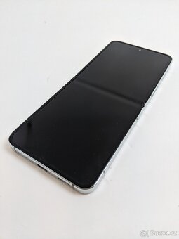 Samsung Galaxy Z Flip5 8/256gb Cream. NA DILY - 5