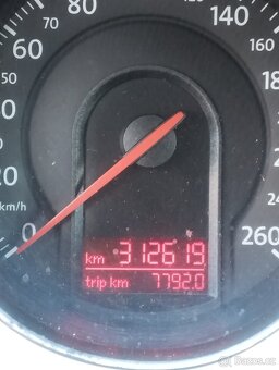 Volkswagen Passat - 5