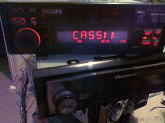 Prodám autorádio PHILIPS - 5