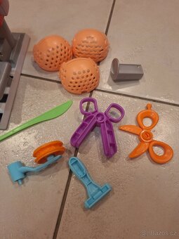 Bláznivé kadeřnictví - modelína - 5