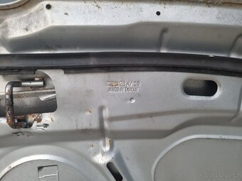 Kapota vw golf IV - 5