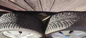 Audi alu kola - pneu zimní 6.5j x 16H2 ET 49 rozteč 5x112 - 5