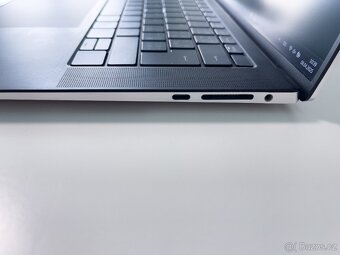 Dell XPS 15 9500 i7, GTX 1650, 16 GB ram - 5