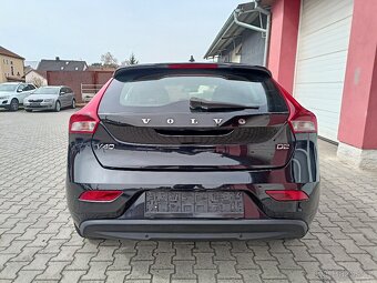 VOLVO V40 D2 ,kůže, navi, pěkně zachovalé auto - 5