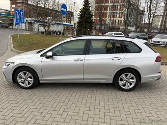 Vw Golf kombi 2.0TDI--MANUÁL--2022--full LED--1.majitel-- - 5