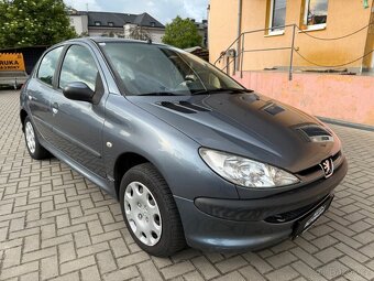 Peugeot 206 1.4 i - Málo najeto - 5