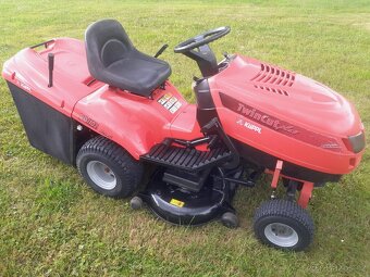ZAHRADNÍ TRAKTOR 20 HP DVOUVÁLEC - 5