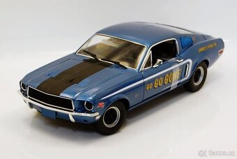 Prodám modely aut 1:18 jako nové - 5