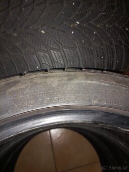 Zimni pneu 215/45 R18 7mm - 5