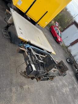 Blatníky + kšilt na Iveco Eurocargo + hydraulické čelo - 5