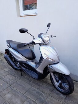 Piaggio Beverly 300 ABS, 2018, moc pěkný stav, ZIMNÍ CENA - 5