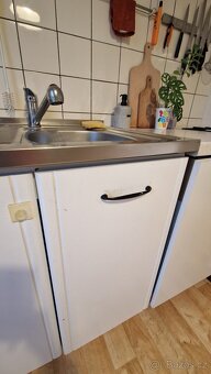 Kuchyňská linka se sporákem - 5