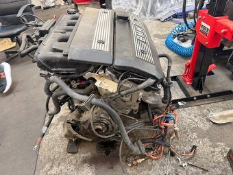 Motor BMW M54B25 141kw 256S5 - 5