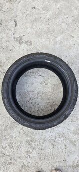 1x Pirelli 255/35 R19 - 5