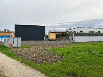Stavební pozemek Holubice, 1149m2 - 5