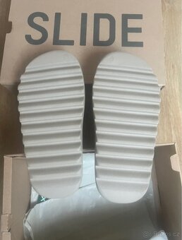 Yeezy slides pure 42 - 5