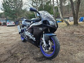 Kawasaki Ninja ZX7R r.v.1997 - 5
