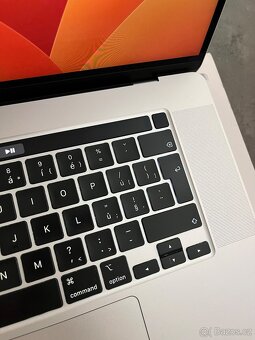 MacBook Pro 16" – i9 / 16 GB RAM / 1 TB SSD / Radeon Pro 55 - 5