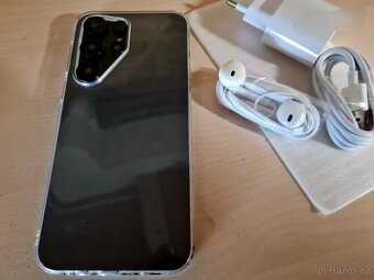 Samsung S24 - 5