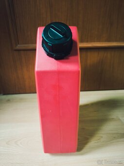 Plastový kanystr 3,8L - červená - 5