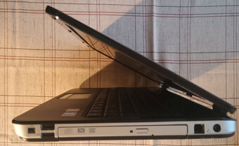 notebook Dell Vostro 1014 14" s 120 GB SSD - 5