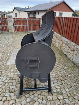 Grill na kýtu, sele, kuřata - 5