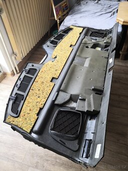 NEVYBLEDLÉ ČERNÉ PLATO BMW 5 e39 sedan / saloon - 5