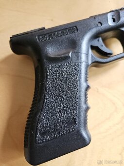 Glock 17 Tokyo Marui Blow-back, Green Gas - 5