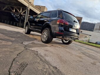 Volkswagen Touareg edice King Kong rok: 2005, 5.0tdi - 5