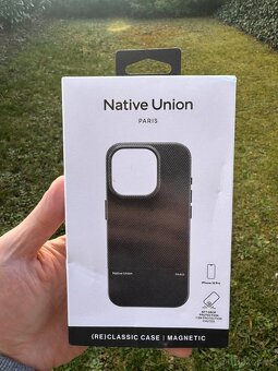 Native Union (RE)CLASSIC MagSafe Case iPhone 16 Pro - 5
