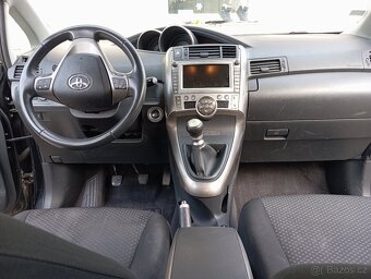 Toyota Verso - 5