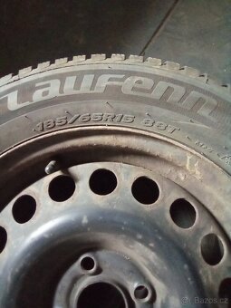 Prodám kola zimní 185/65 R 15 - 5