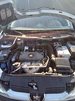 Peugeot 206 1.4i, 55 kW, najeto 113000 km - 5