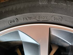 235/60R17/102V - 5