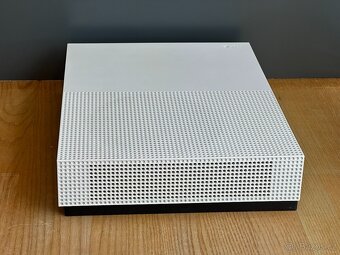 Xbox One S 500GB + ovladač + kompletní krabice, TOP - 5