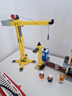 Lego City (60216) Zásah hasičov v centre - 5