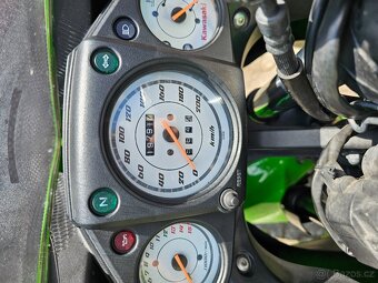 Kawasaki Ninja 250R, 2012, najeto 19700 km, laďák MIVV - 5