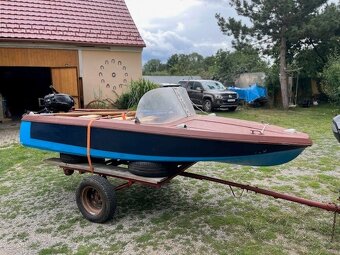 Loď - motorový člun Sport 25 - 5