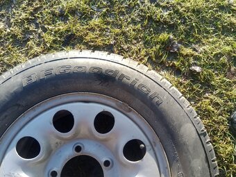 205/70/15 -suzuki Vitara - 5