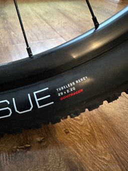 Zapletená kola MTB 29” Bontrager - 5