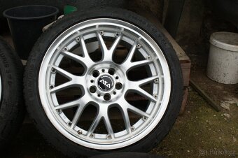 hezka alu kola s limeckem VW 7,5x17 tak Skoda Seat Audi - 5