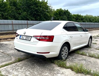 Skoda Superb III 1.6 TDI DSG - 5