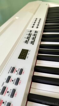 Klávesy Kurzweil KA90 s kompletním příslušenstvím - 5